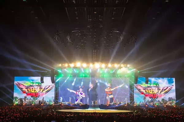 「「ウマ娘 プリティーダービー 6th EVENT The New Frontier 秋公演」2日目ライブレポ―ヒーローショーから歌謡曲まで、振り幅デカすぎな演出に痺れる」の画像