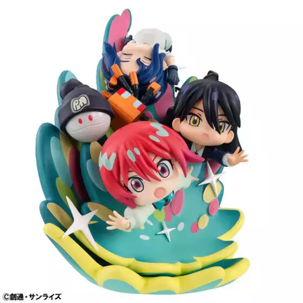 「マチュ、ニャアン、シュウジみんなでキラキラ！「ガンダム ジークアクス」今にも飛び出そうなシチュエーションでデフォルメフィギュアに」の画像