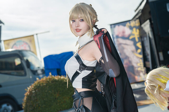 【コスプレ】ダンスで鍛えた細いウエスト×ヒップラインの曲線美にうっとり！『ゼンゼロ』イヴリンの美女レイヤーが素敵すぎた【写真9枚】