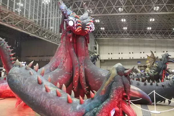 「1万8千人のファンが来場した「モンスターハンターフェスタ'26」を現地レポート！ヌ・エグドラ等身大バルーンや狩王決定戦、一蘭コラボなど見どころ満載」の画像