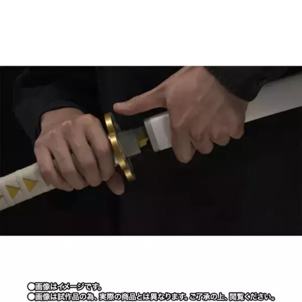 「「鬼滅の刃」1/1サイズ「日輪刀」が抽選販売！映画主題歌「炎」＆セリフを収録した煉獄杏寿郎など全4種」の画像