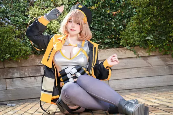 「【コスプレ】魅惑的ポーズと再現度抜群の美ボディが眩しい！チャーミングな『NIKKE』アニスに熱視線【写真8枚】」の画像