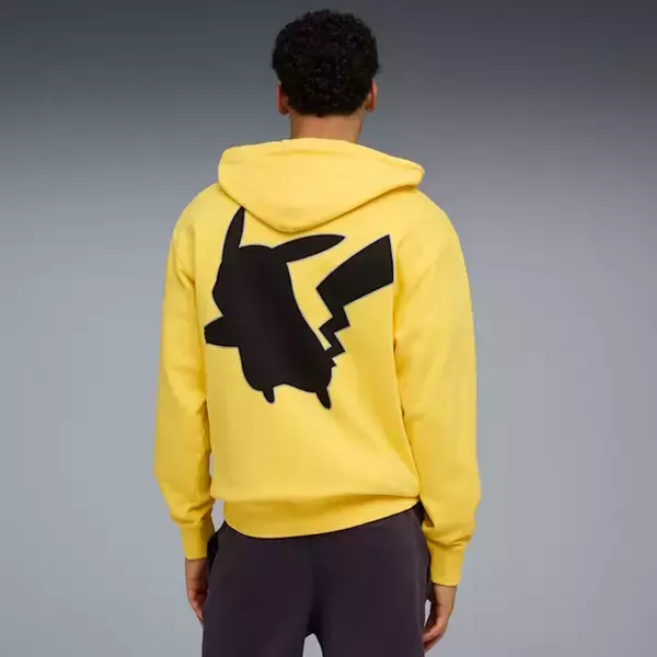 PUMAから『ポケモン』コラボコレクションが4月2日発売！ピカチュウのバッシュ、ブラッキーとエーフィが可愛いフーディなど豊富なデザイン