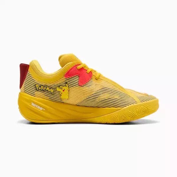「PUMAから『ポケモン』コラボコレクションが4月2日発売！ピカチュウのバッシュ、ブラッキーとエーフィが可愛いフーディなど豊富なデザイン」の画像