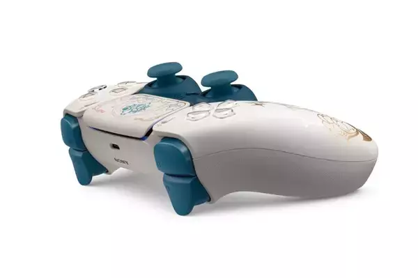 「PS5純正コントローラー・DualSenseに『原神』コラボモデル登場！旅人のモチーフアイコンや、裏面にはパイモンも」の画像