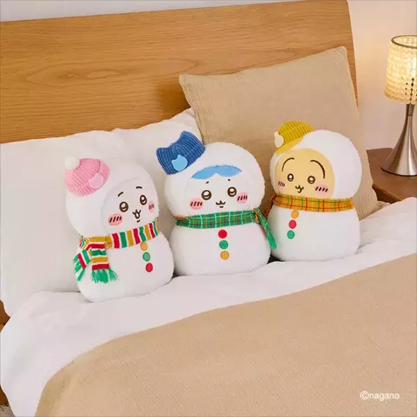 「「エニマイくじ ちいかわ」にキュン！“ゆきだるまになっちゃった！”なハチワレ、うさぎら6人のマスコットなどズラリ」の画像