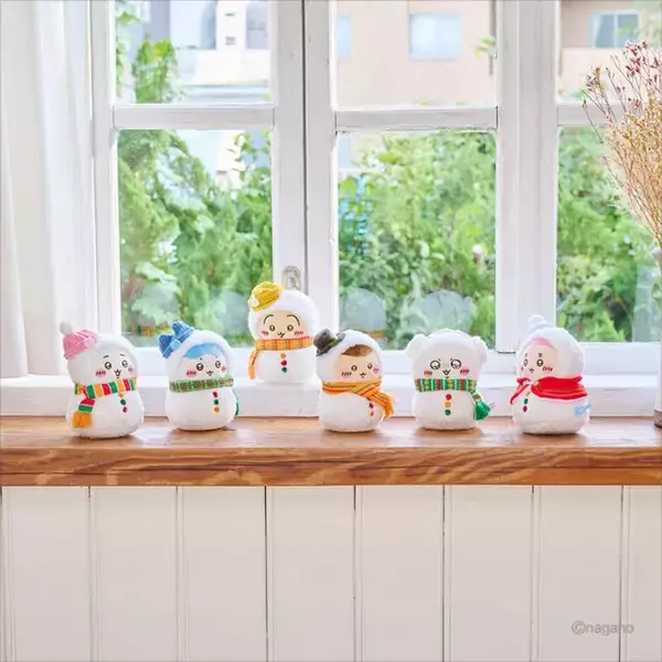 「「エニマイくじ ちいかわ」にキュン！“ゆきだるまになっちゃった！”なハチワレ、うさぎら6人のマスコットなどズラリ」の画像