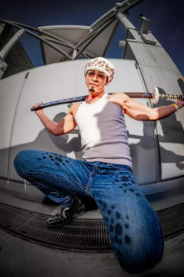 「【コスプレ】46歳大阪のおばちゃんからアイドルまで誰もがコミケを満喫！「呪術廻戦」「ワンピース」など美麗レイヤー7選【写真27枚】」の画像