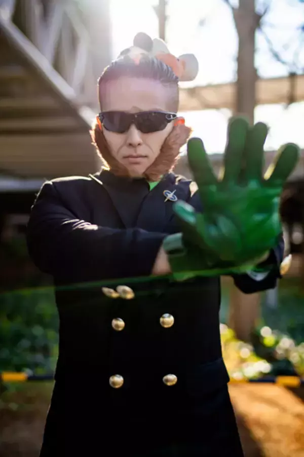 「【コスプレ】46歳大阪のおばちゃんからアイドルまで誰もがコミケを満喫！「呪術廻戦」「ワンピース」など美麗レイヤー7選【写真27枚】」の画像