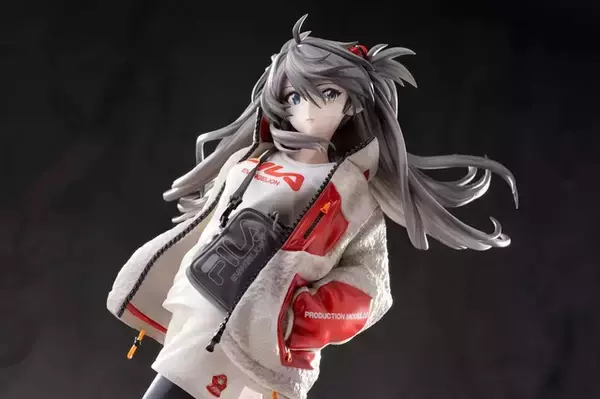 「「エヴァンゲリオン」アスカのエネルギッシュなフィギュアが再販！米山舞先生の描き下ろしイラストをもとに立体化」の画像
