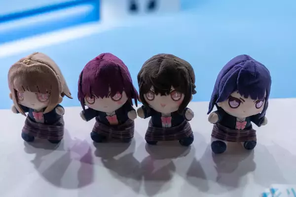 「【コスプレ】めちゃキュートな下級生カノジョがお出迎え！セーラー服の博多美人と“いちゃいちゃ”できる『制服カノジョ3』ブースレポ【TGS2025】」の画像