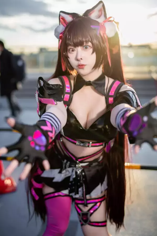 「【コスプレ】アズレンからNIKKEまで、2024年冬コミで出会った人気キャラをプレイバック！世界中から集った美女レイヤー18選【写真45枚】」の画像