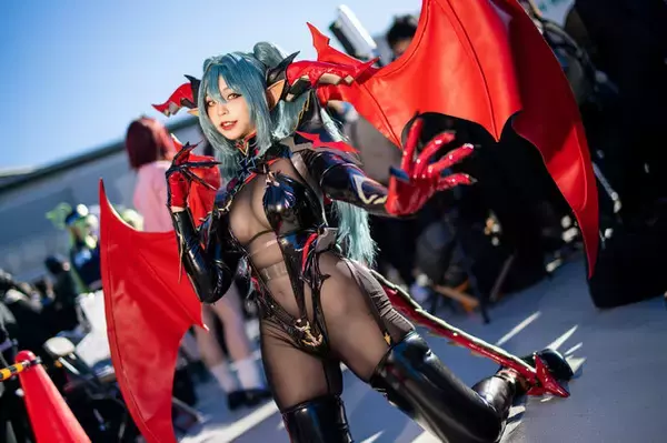 「【コスプレ】アズレンからNIKKEまで、2024年冬コミで出会った人気キャラをプレイバック！世界中から集った美女レイヤー18選【写真45枚】」の画像