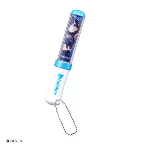 「「ホロライブ」6th fes.イラスト使用のガシャポン「ペンライトチャーム」が豪華！ほぼ原寸サイズで光るギミック付」の画像