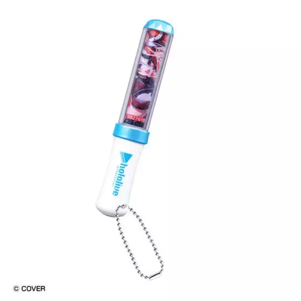 「「ホロライブ」6th fes.イラスト使用のガシャポン「ペンライトチャーム」が豪華！ほぼ原寸サイズで光るギミック付」の画像