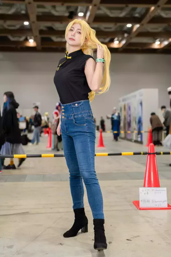 「【コスプレ】コミケを彩る美女レイヤー大集合！『崩スタ』『NIKKE』、人気VTuberまで」の画像