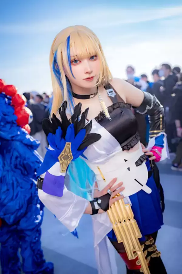 「【コスプレ】コミケを彩る美女レイヤー大集合！『崩スタ』『NIKKE』、人気VTuberまで」の画像