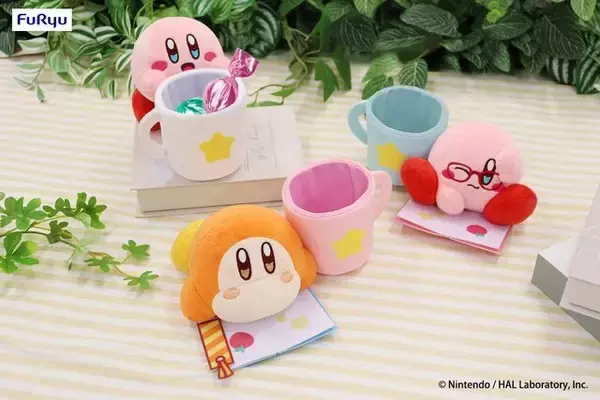 「眼鏡をかけた姿が可愛い！『星のカービィ』プライズシリーズ「Kirby★Diary」に新アイテム―ぬいぐるみ、ブランケットと癒しのおうち時間を過ごせそう」の画像