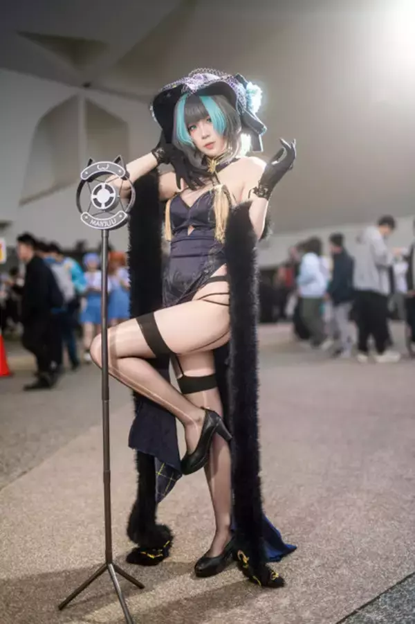 「【コスプレ】艶やかで美脚が映えるチャイナドレスが素晴らしい！『アズレン』『ブルアカ』のスタイル抜群な美女レイヤー8選【写真26枚】」の画像