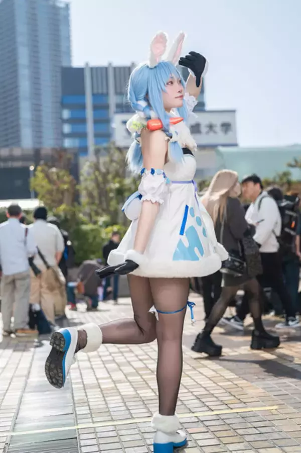 「【コスプレ】猫っぽい表情が可愛い『原神』リネット、美脚がスタイル抜群な『NIKKE』ラピなど「アコスタ池袋」美麗レイヤー10選【写真42枚】」の画像