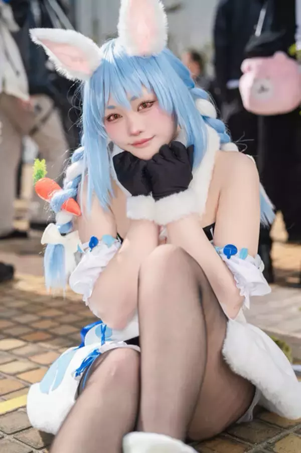 「【コスプレ】猫っぽい表情が可愛い『原神』リネット、美脚がスタイル抜群な『NIKKE』ラピなど「アコスタ池袋」美麗レイヤー10選【写真42枚】」の画像