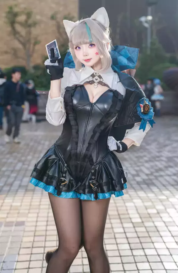 「【コスプレ】猫っぽい表情が可愛い『原神』リネット、美脚がスタイル抜群な『NIKKE』ラピなど「アコスタ池袋」美麗レイヤー10選【写真42枚】」の画像