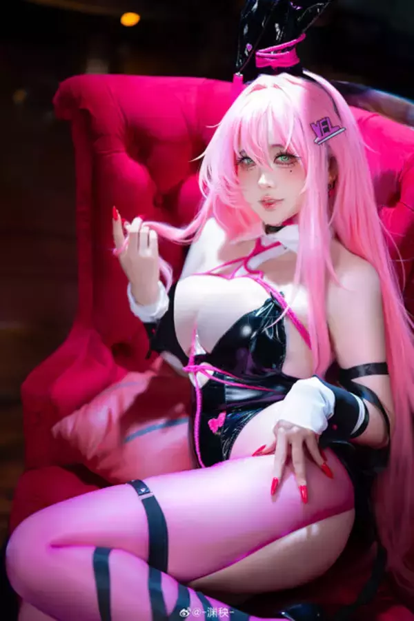 「【コスプレ】『NIKKE』3周年記念！バニーガールからランジェリードレスまで特別感満載な美女コスプレイヤーまとめ【写真44枚】」の画像