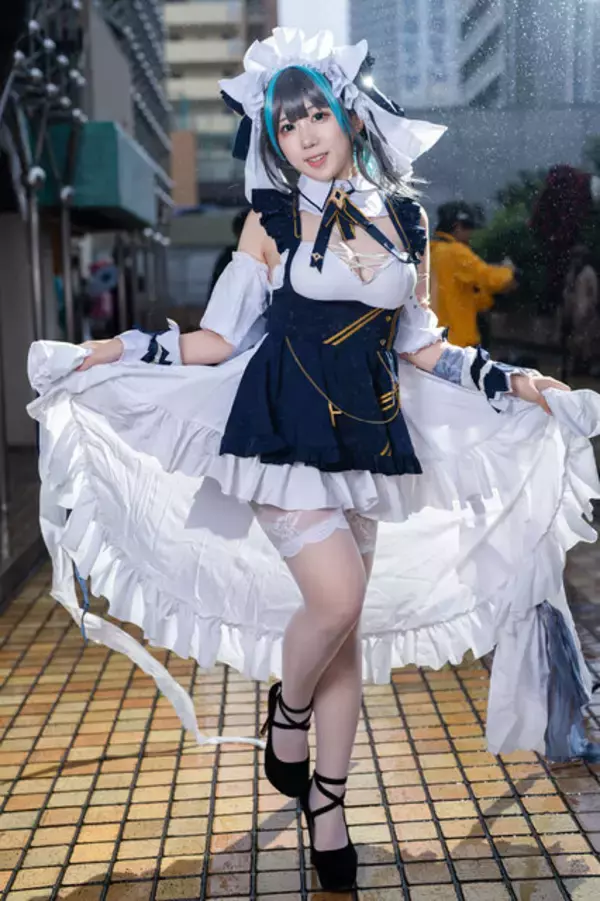 「【コスプレ】脚線美を堪能できるキャラがズラリ！『NIKKE』『ゼンゼロ』などスタイル抜群な「池ハロ」美女レイヤー8選【写真36枚】」の画像