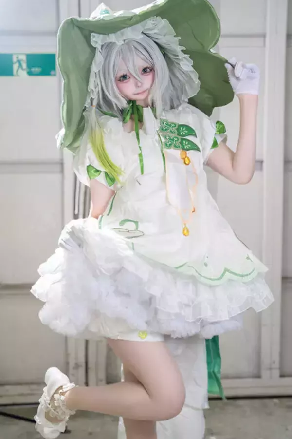「【コスプレ】脚線美を堪能できるキャラがズラリ！『NIKKE』『ゼンゼロ』などスタイル抜群な「池ハロ」美女レイヤー8選【写真36枚】」の画像