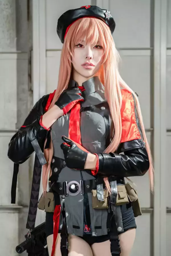 「【コスプレ】脚線美を堪能できるキャラがズラリ！『NIKKE』『ゼンゼロ』などスタイル抜群な「池ハロ」美女レイヤー8選【写真36枚】」の画像