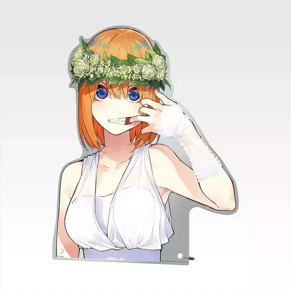 「「五等分の花嫁」 原作イラストの一番くじ全ラインナップ公開！ウェディング姿の大型アクリルボードをはじめ、告白シーンを集めた”愛が溢れるTシャツ”など」の画像