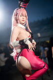 「【コスプレ】キュート＆セクシーなバニーガールが降臨！『NIKKE』ベルベットが曲線美豊かなポージングで魅せる【写真8枚】」の画像4
