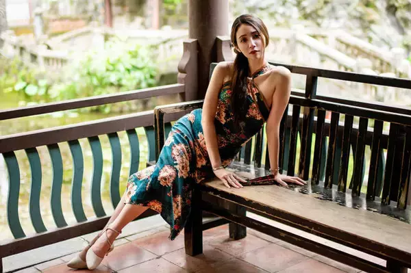 「12月19日から写真展「フォクトレンダーで撮る旗袍(チャイナドレス)」が原宿にて開催！台湾美女とともに異国の美に触れる【写真15枚】」の画像