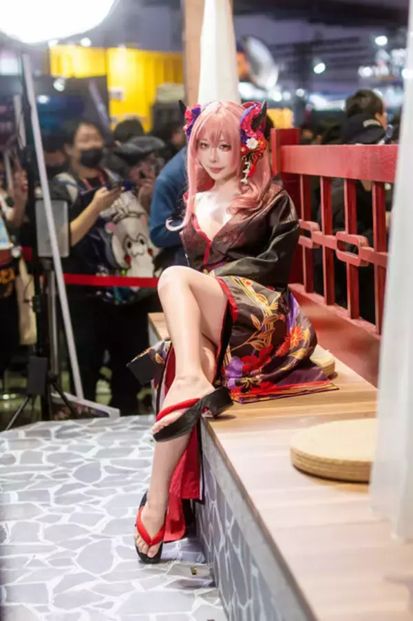 「【コスプレ】ここは極楽ですか！？異次元の美ボディで魅了する『ブラウンダスト2』美女9人に脳がとろけそう【写真55枚】」の画像