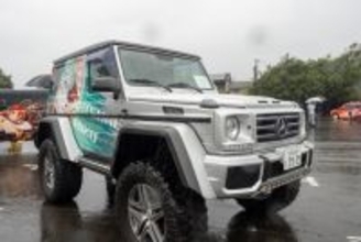 ベンツやレクサス、往年のスポーツカーまで集結！雨に負けじと会場を盛り上げた痛車まとめ【第九回 天下無双 東西最強痛車決戦 フォトレポ】