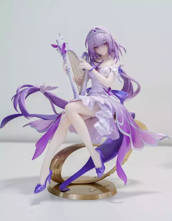 「制服姿が眩しい「ホタル」に抜刀姿の「星見雅」、神秘的な「コロンビーナ」など、HoYoverse作品の人気キャラフィギュアが勢揃い【WF2026冬】」の画像