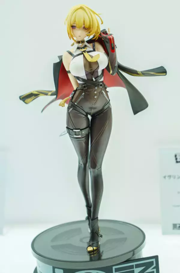 「制服姿が眩しい「ホタル」に抜刀姿の「星見雅」、神秘的な「コロンビーナ」など、HoYoverse作品の人気キャラフィギュアが勢揃い【WF2026冬】」の画像