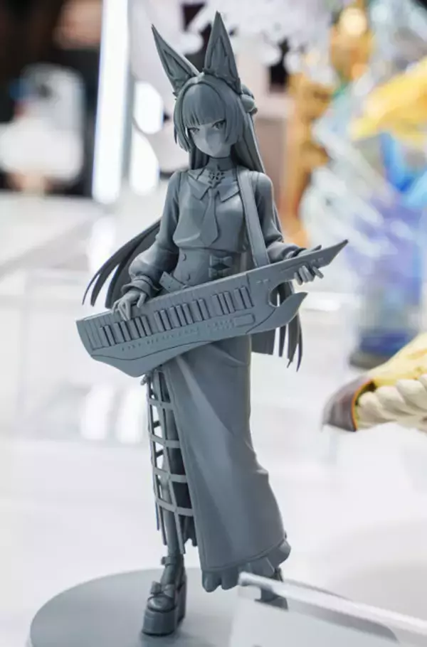 「制服姿が眩しい「ホタル」に抜刀姿の「星見雅」、神秘的な「コロンビーナ」など、HoYoverse作品の人気キャラフィギュアが勢揃い【WF2026冬】」の画像