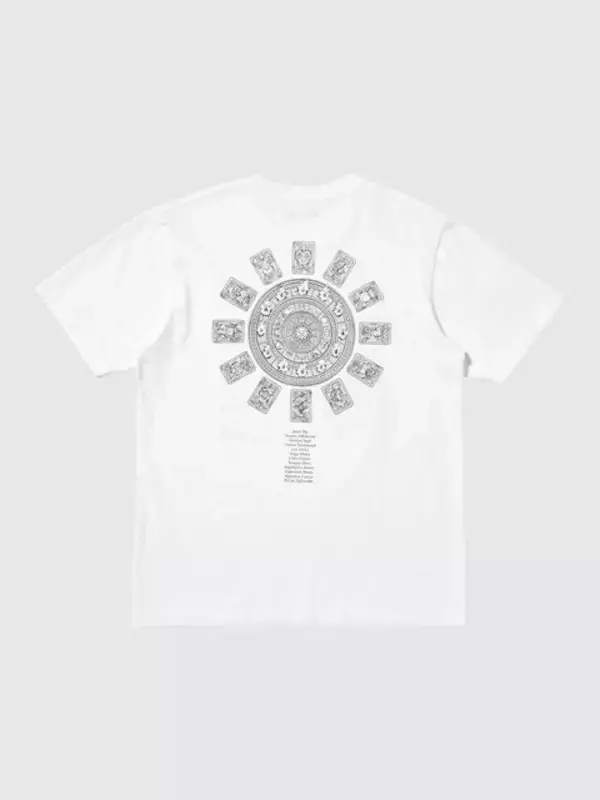 「黄金聖闘士たちがズラリ！ ユニクロ「集英社100周年UT」の 「聖闘士星矢」Tシャツをチェック」の画像