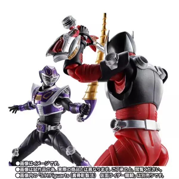 「「仮面ライダー龍騎」より「王蛇」がS.H.Figuarts（真骨彫製法）で立体化！杖型召喚機ベノバイザーはアドベントカード装填を再現」の画像