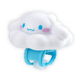 「ちょこんと乗った姿が可愛い！ポムポムプリンなど「サンリオキャラクターズ」多機能バンド付きソフビが、ガシャポン展開」の画像3