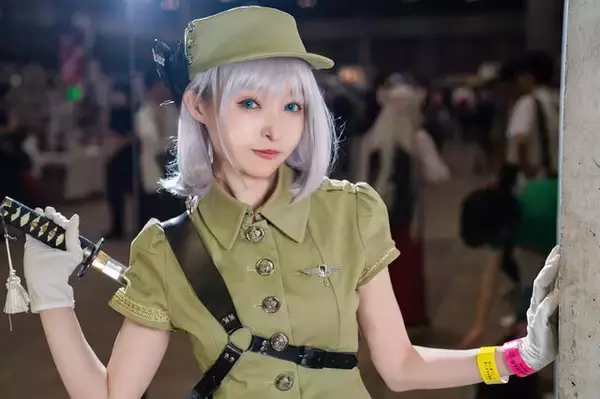 【コスプレ】『東方』妖夢が剣を携え可愛く登場！ジャケット＆短パンに編み込みブーツで機能性とフェチを両立した軍服風アレンジが斬新ー人気レイヤー・mayu_ronne