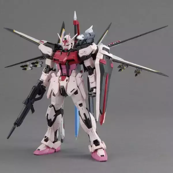 「プレバンにてガンプラ7商品が再販！多彩なギミックを搭載した「MG 1/100 ストライクルージュ オオトリ装備 Ver.RM」など」の画像