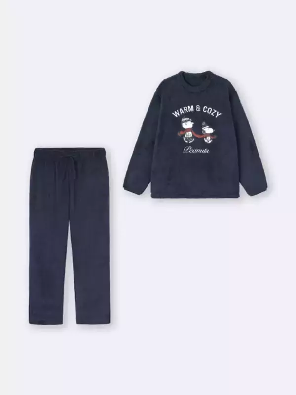 「GUの「スヌーピー」コラボがいよいよ発売！耳付きのパーカやフランネルパジャマなど、暖かいラウンジウェア全10種」の画像