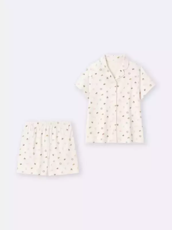 「GUから「名探偵コナン」のコラボコレクション登場！怪盗キッドや安室透、探偵団バッジのTシャツなど全11種を展開」の画像