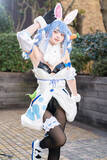 「【コスプレ】キュートな顔立ち×振り向くお尻のしっぽが可愛すぎ！ホロライブ「兎田ぺこら」の黒タイツ美脚に野うさぎ化不可避【写真8枚】」の画像3