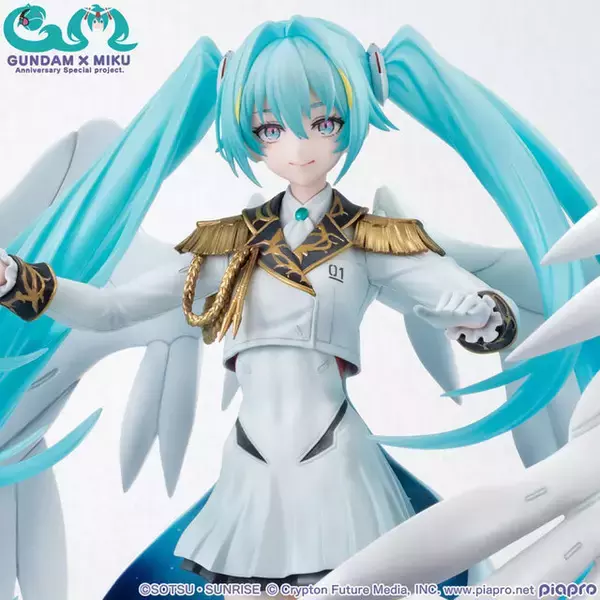 「ウイングガンダムゼロ EW」モチーフの「初音ミク」フィギュアが再販！機体の羽などを衣装で再現