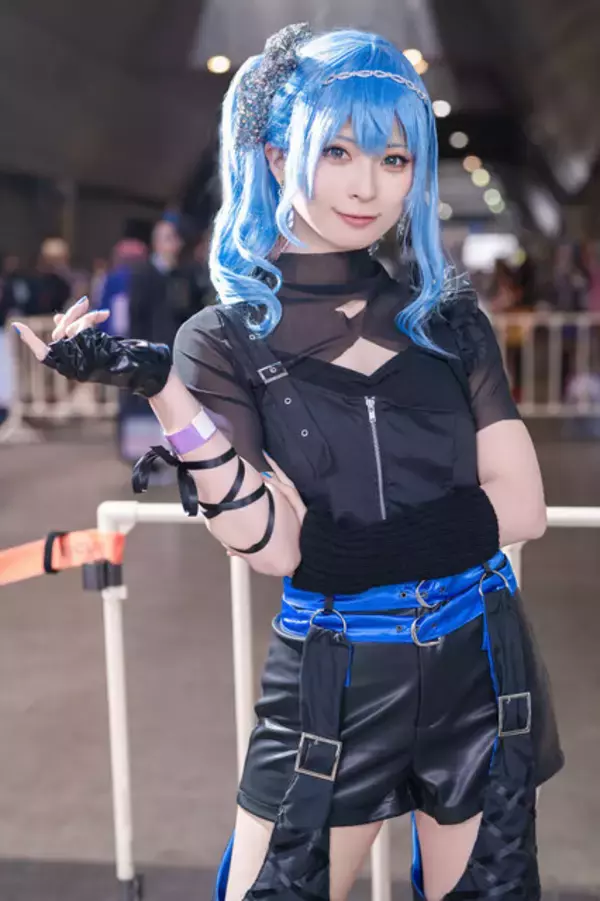 「【コスプレ】キラキラの瞳が可愛いぺこら！悩ましポーズ船長にキュートなみこちまで「ホロEXPO」美女レイヤー10選【写真43枚】」の画像