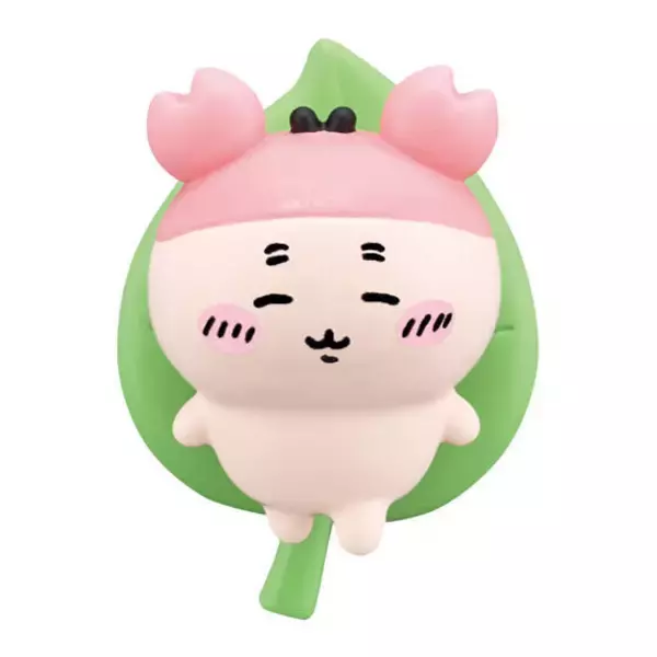 「「ちいかわ」マスコット付き入浴剤「びっくらたまご」がガシャポン展開！葉っぱに乗ってぷかぷかする姿に癒される」の画像