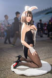 「【コスプレ】腰ほっそ！足なっが！台湾バニーガールの美脚が黒ストッキング×ハイヒールで映えまくる【写真8枚】」の画像7